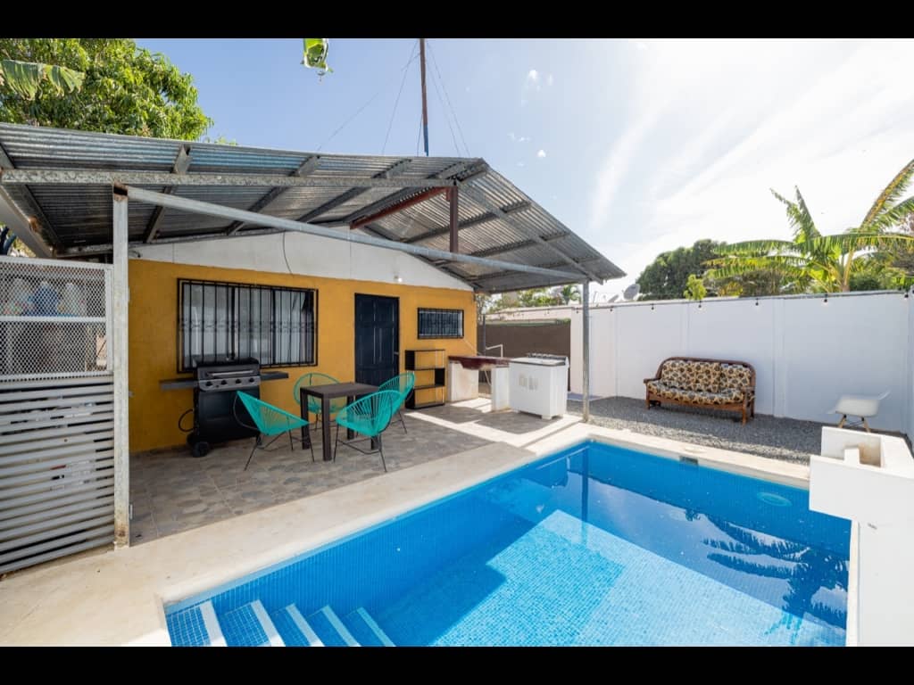 Casa Akira 2105220520, Casa Akira